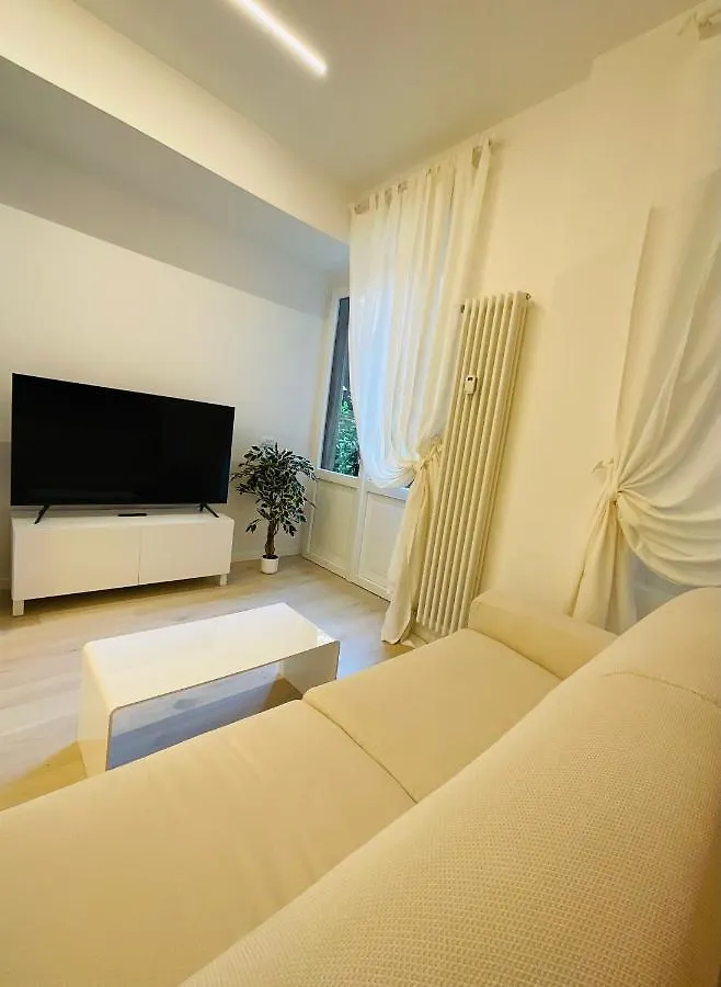 Apartment Suite - Charlize - In The Heart Of Milano