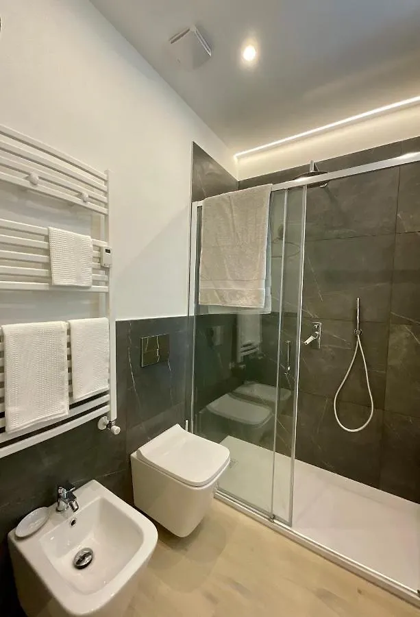 Apartment Suite - Charlize - In The Heart Of Milano 0*,